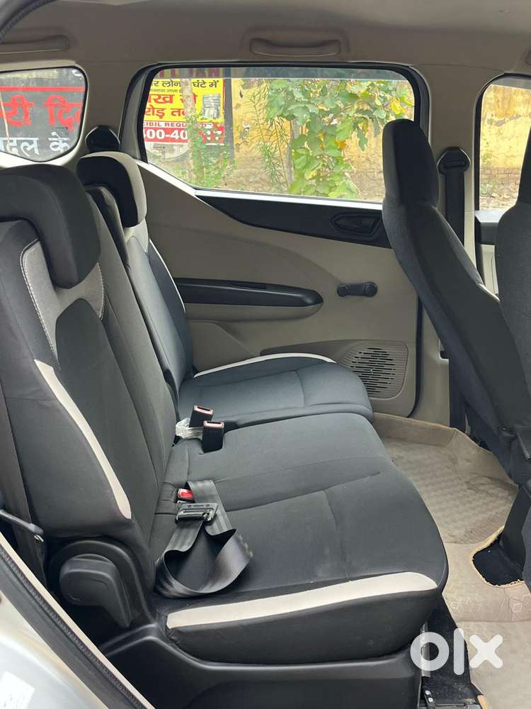 Renault Triber 1.0 Rxe, 2024, Petrol