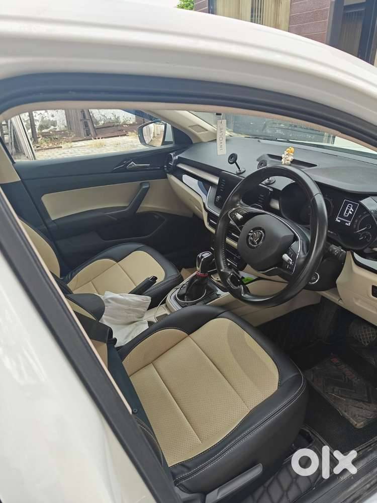 Skoda Slavia 2025 Petrol 42000 Km Driven