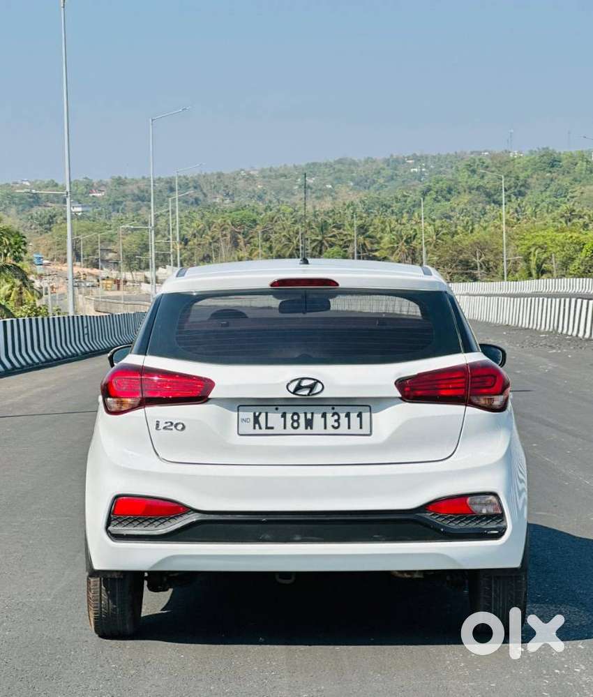 Hyundai I20 Petrol Spotz, 2018, Petrol
