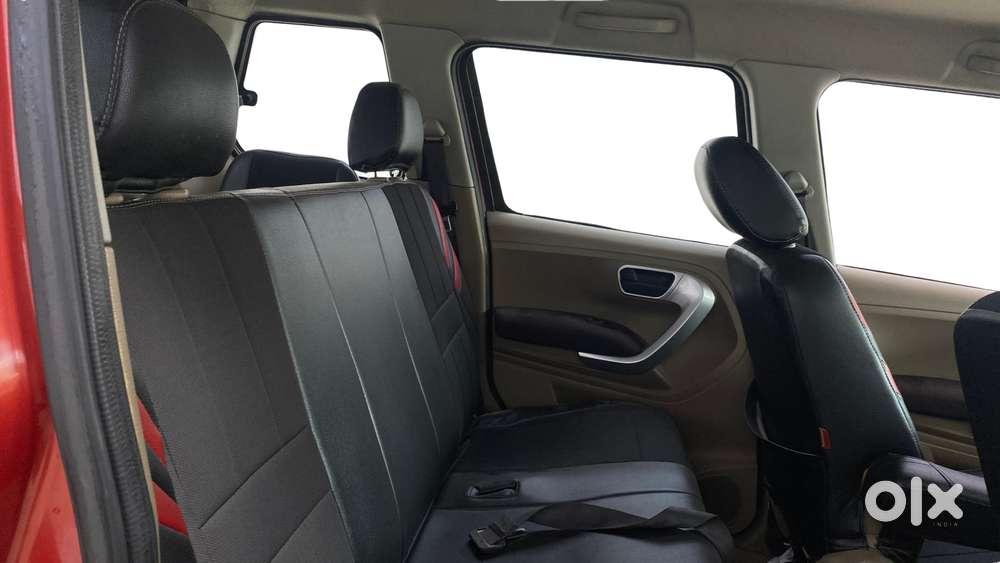 Mahindra Tuv 300 Mhawk100 T8, 2015, Diesel