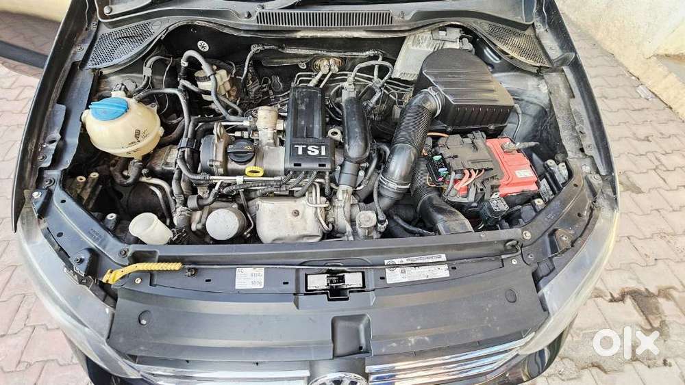 Volkswagen Vento 1.2 Tsi Highline Plus At, 2016, Petrol