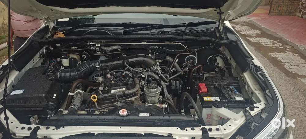 Toyota Fortuner Legender 2024
