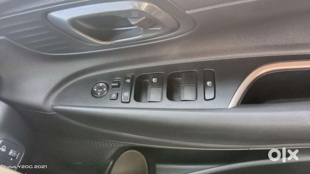 Hyundai I20 Asta (o) 1.2 Mt, 2023, Petrol