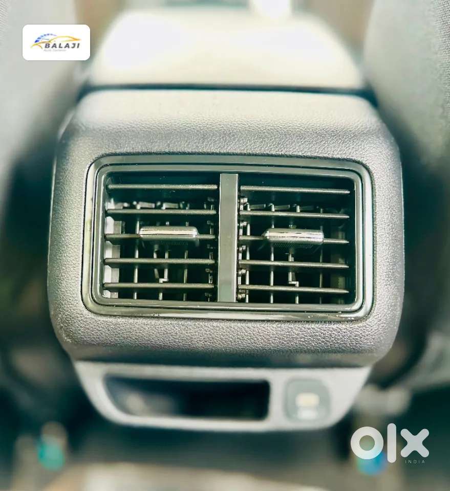Mahindra Xuv700 2.0 Ax 5 Petrol Mt Str, 2021, Petrol
