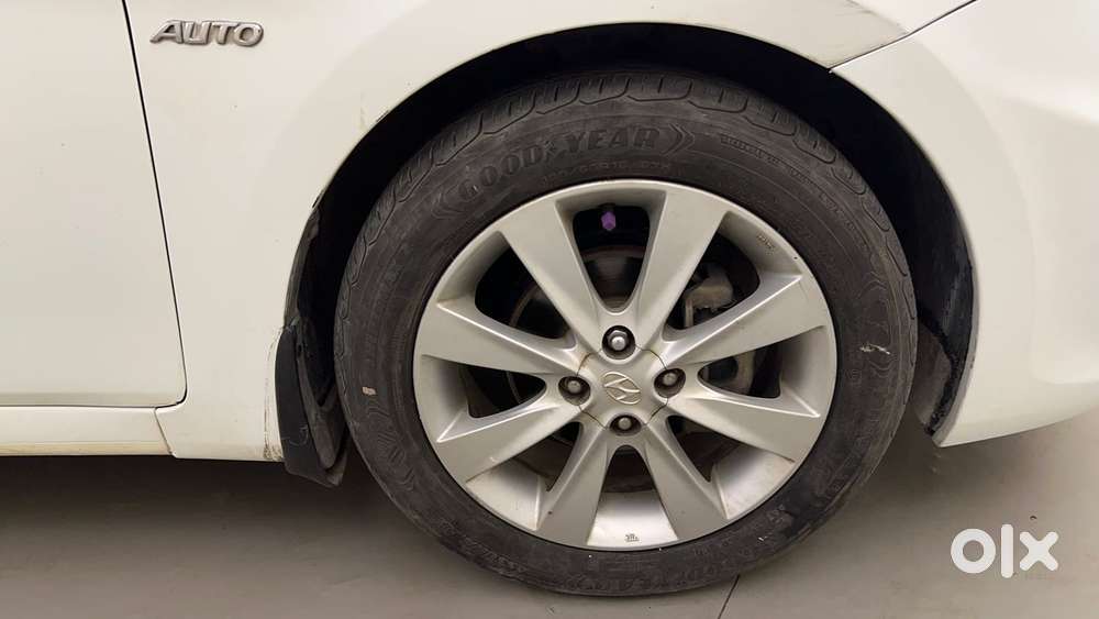 Hyundai Verna 1.6 Sx Vtvt (o) At, 2012, Petrol