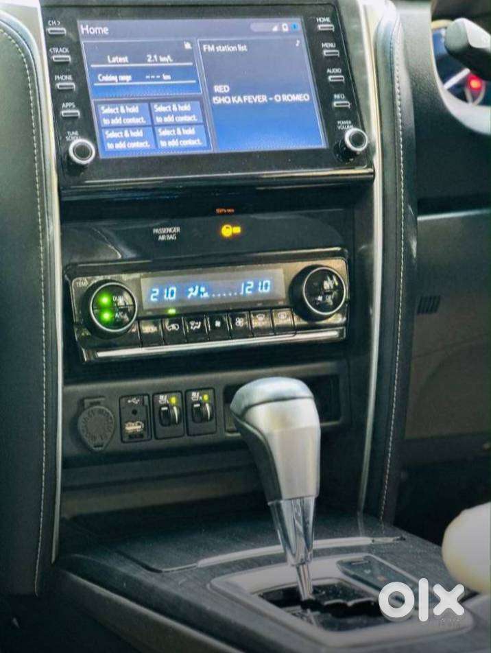 Toyota Fortuner 4x2 At 2.7 Petrol, 2022, Petrol