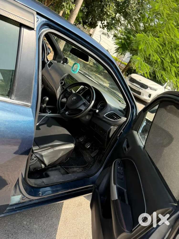 Maruti Suzuki Baleno 2017 Diesel 72000 Km Driven