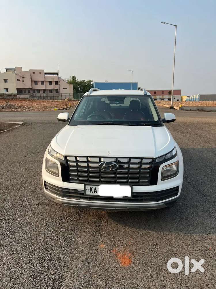 Single Owner Venue S 1.2 Petrol Well Maintained Smooth Condition