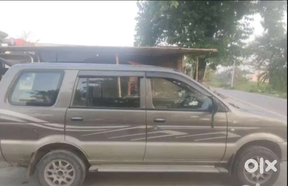 Chevrolet Tavera Ls 2012