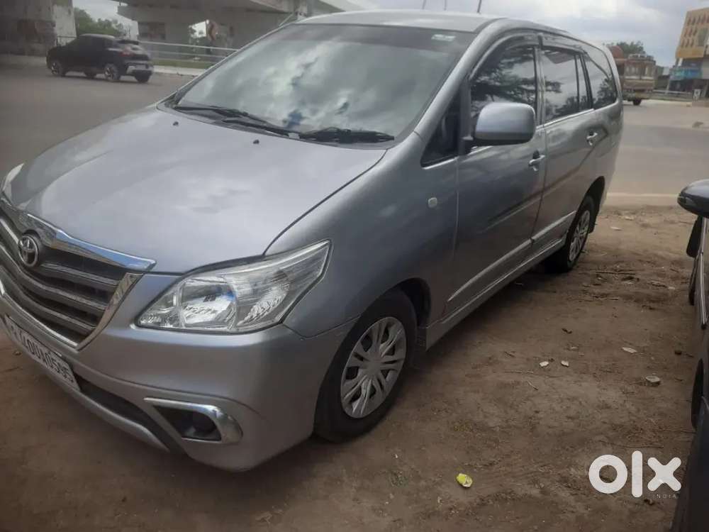 Toyota Innova 2015 Diesel 146000 Km Driven