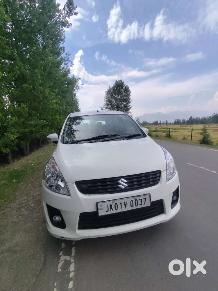 Maruti Suzuki Ertiga 2013 December Diesel Well Maintained