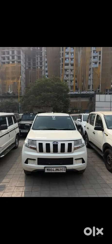 Mahindra Tuv 300 Plus 2018