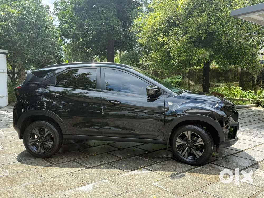 Tata Nexon Dark Ed 2024 - Amt - Sunroof Urgent Sale For Upgradation