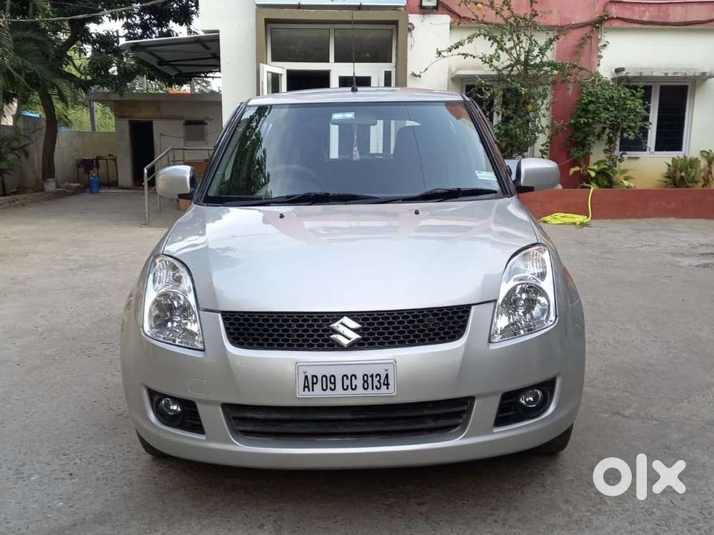 Maruti Suzuki Swift Vvt Zxi, 2010, Petrol
