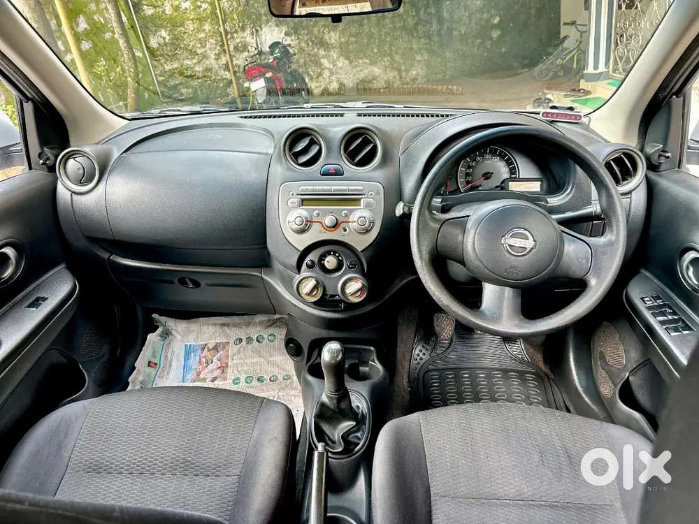 Nissan Micra Active 2011 Variant