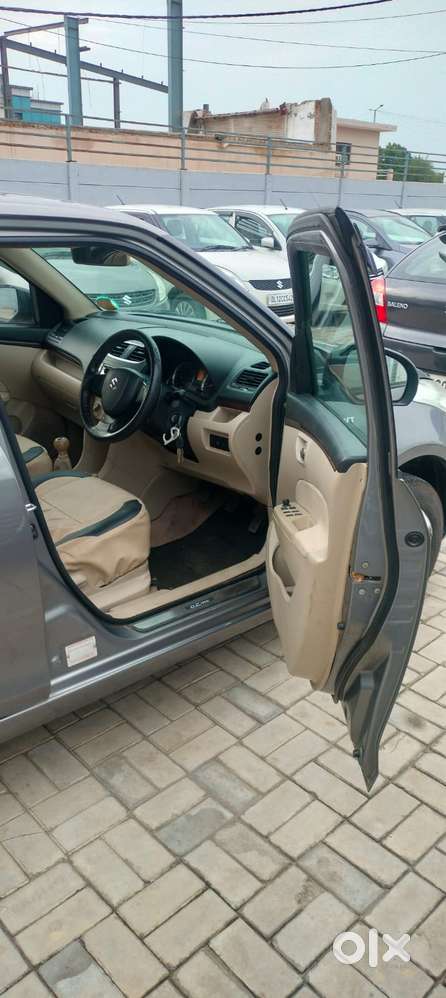 Maruti Suzuki Dzire 1.2 Vxi, 2014, Petrol