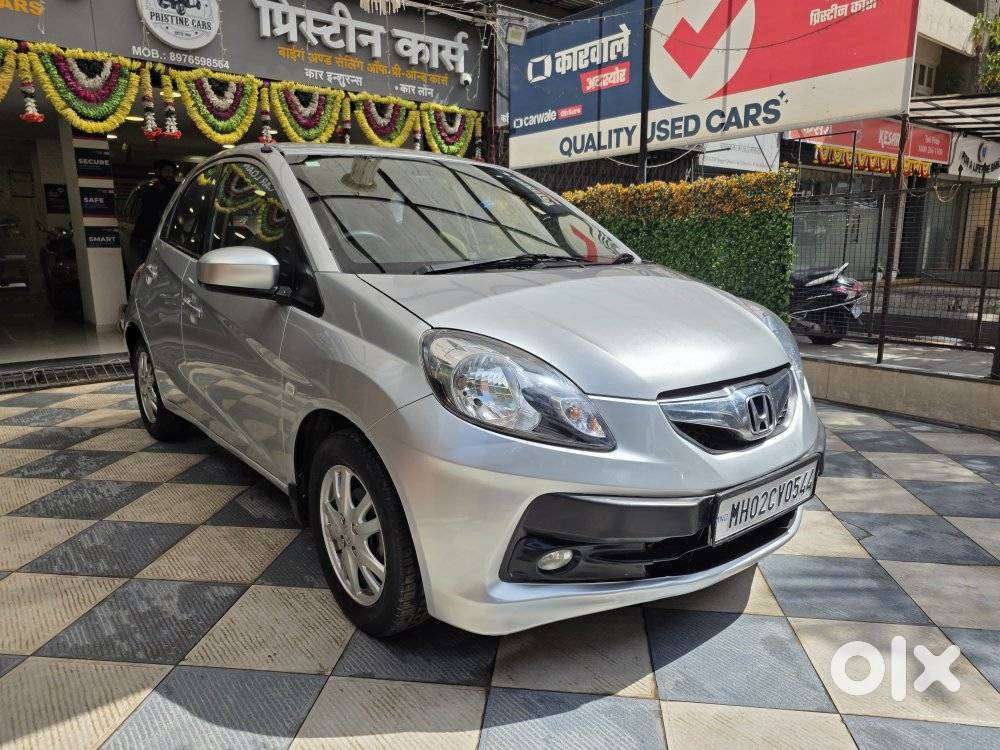 Honda Brio V Automatic, 2012, Petrol