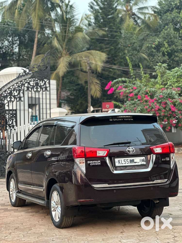 Toyota Innova Crysta 2.8 Zx At, 2016, Diesel