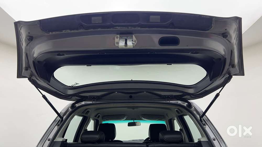 Maruti Suzuki Swift 1.2 Lxi (o), 2016, Petrol