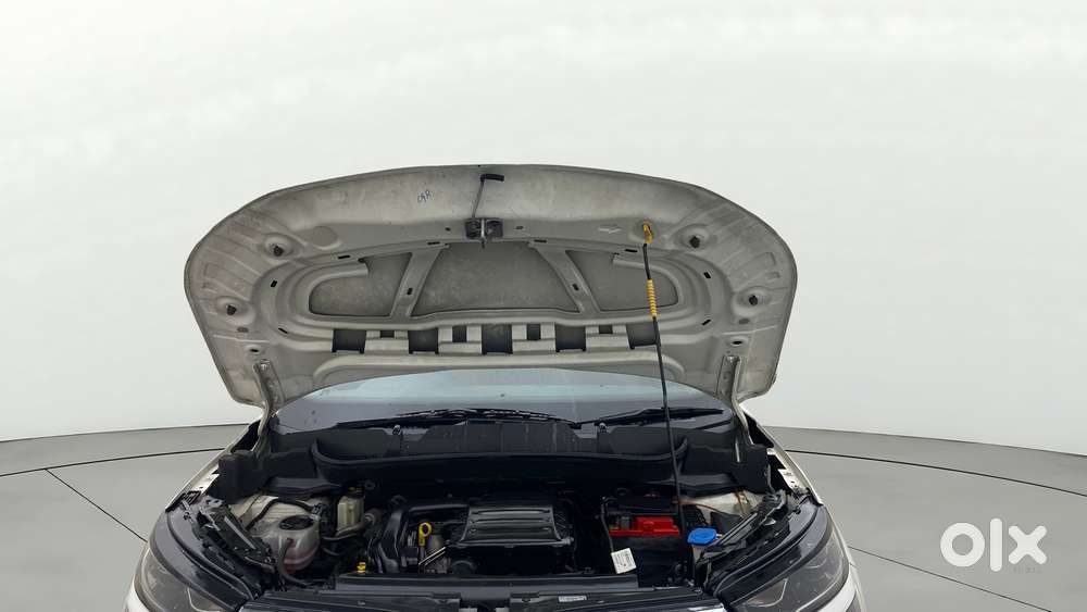 Skoda Kushaq 1.0 Tsi Ambition, 2022, Petrol