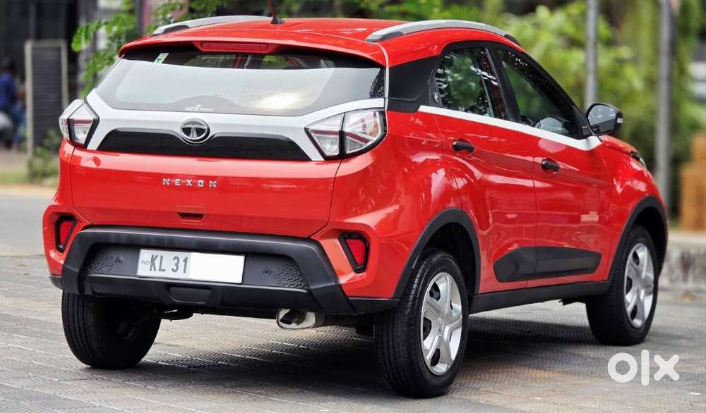 Tata Nexon 1.2 Revotron Xm (s), 2023, Petrol