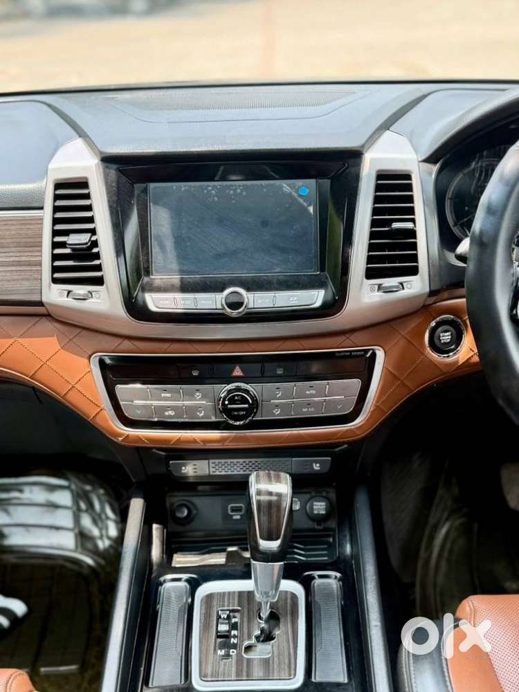 Mahindra Alturas G4 4wd At, 2019, Diesel
