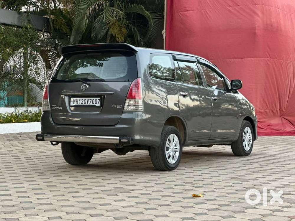 Toyota Innova 2.5 G (diesel) 7 Seater, 2011, Diesel