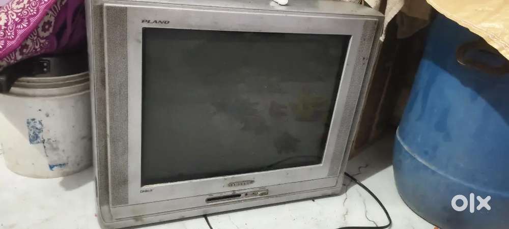 Samsung ka tv hai tv ka button kharab hai remote Se kaam karega