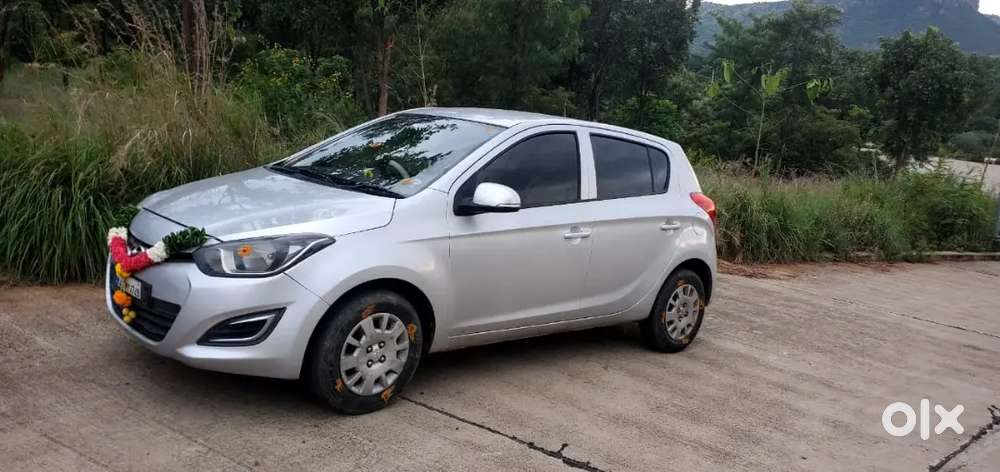 Hyundai I20 Megna Petrol