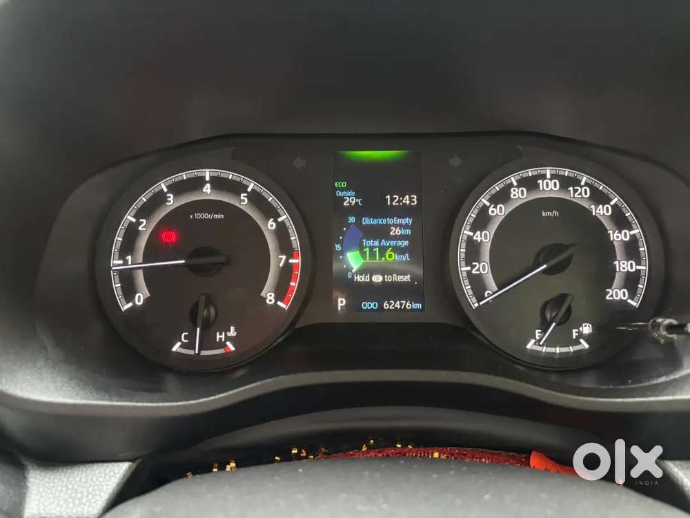 Toyota Innova Hycross 2024 Petrol 60000 Km Driven