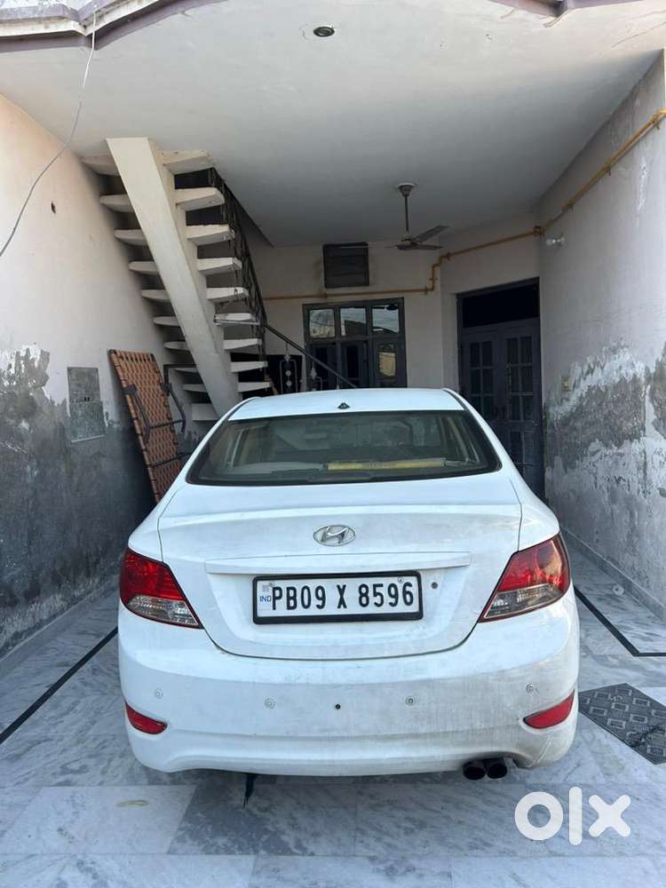 Hyundai Fluidic Verna 2012 Diesel 93557 Km Driven