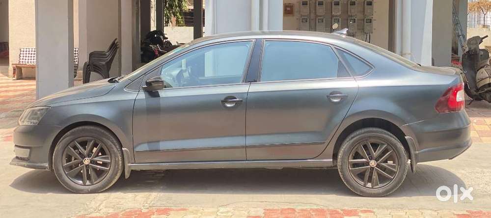 Skoda Rapid 1.0 Ambition Tsi At, 2022, Petrol