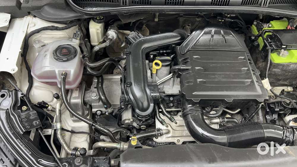 Skoda Slavia Style 1.0l Tsi At, 2022, Petrol