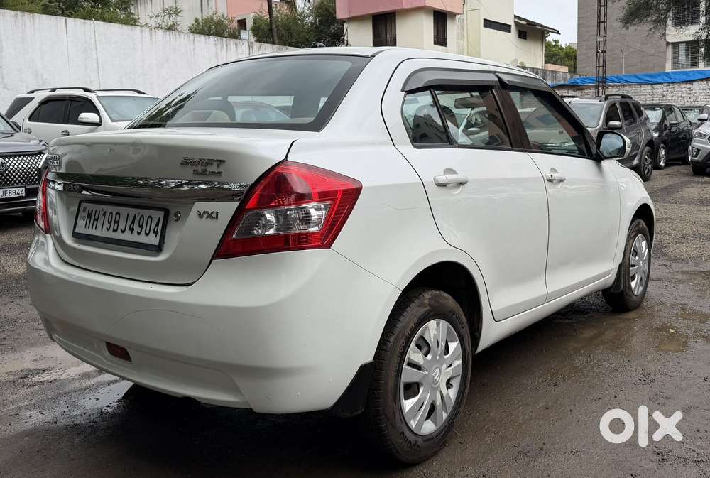 Maruti Suzuki Swift Dzire 1.2 Vxi Bsiv, 2013, Petrol