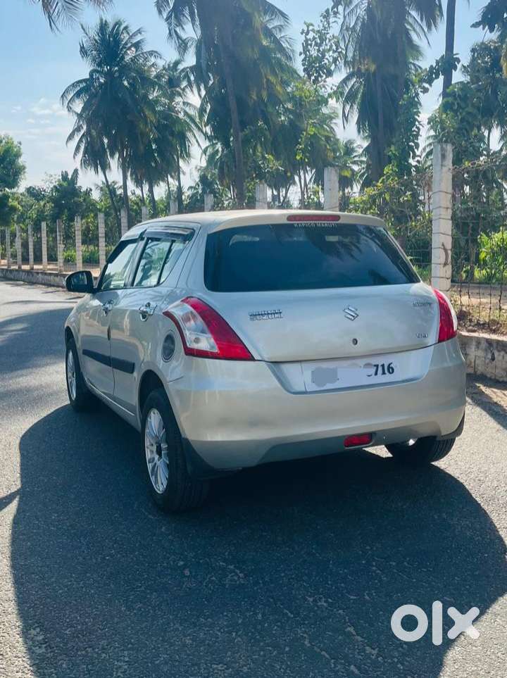 Maruti Suzuki Swift Vxi Abs Bsiv, 2016, Petrol