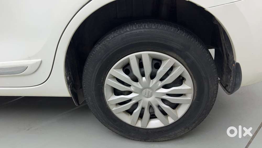 Maruti Suzuki Dzire 1.2 Vxi, 2018, Petrol