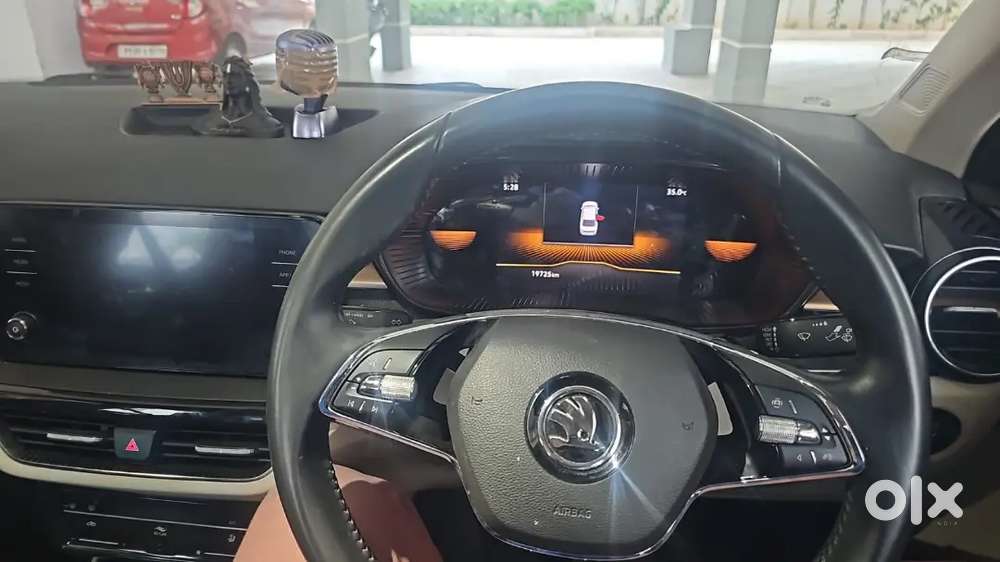 Skoda Slavia 2023 Petrol 19750 Km Driven