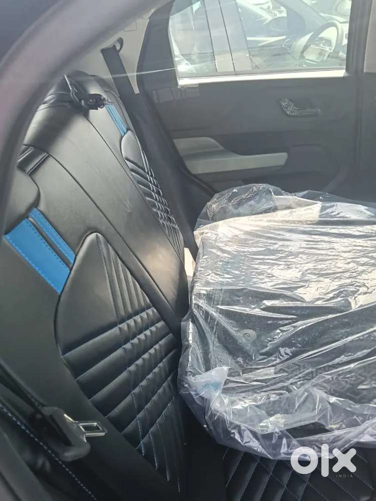 Tata Punch 02102025 Cng & Hybrids 10000 Km Driven