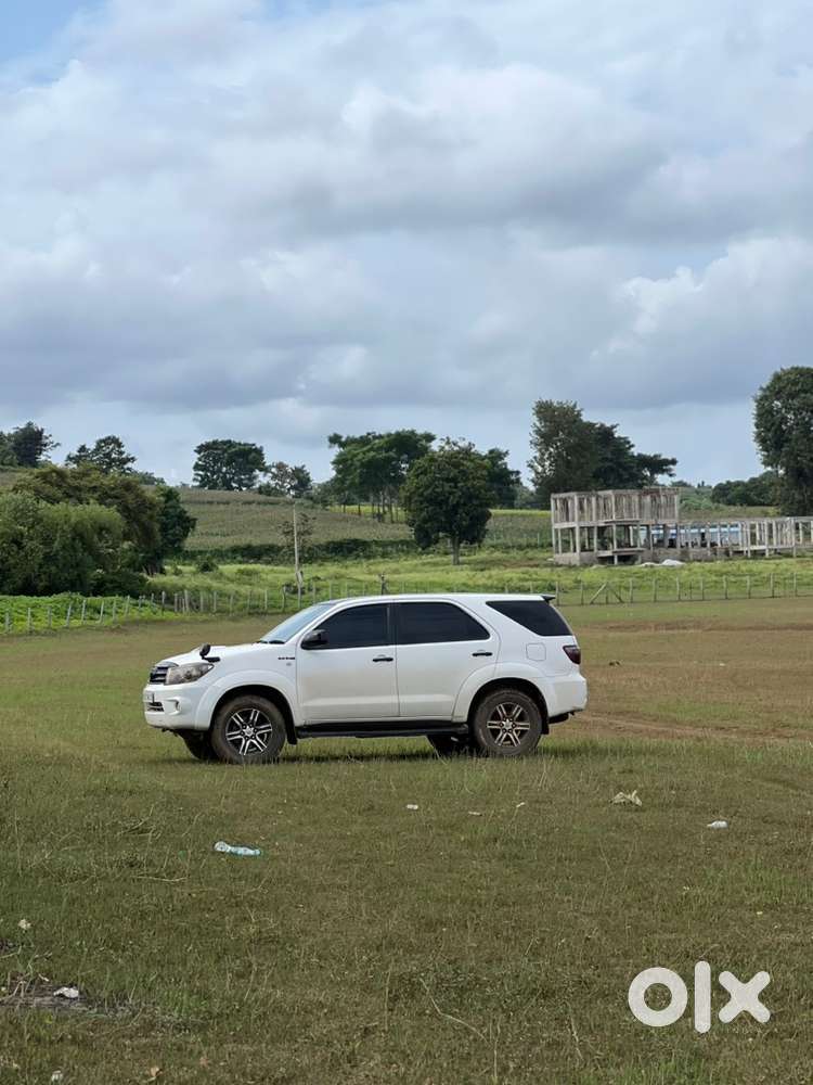 Toyota Fortuner Diesel Manual 2010