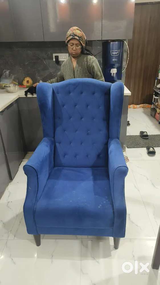 Wing Chair Buy Sell Used Furniture in India OLX