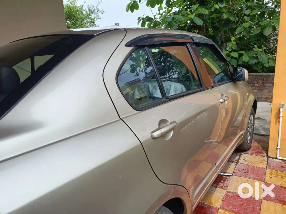 Maruti Suzuki Dzire 2010 Petrol 80000 Km Driven