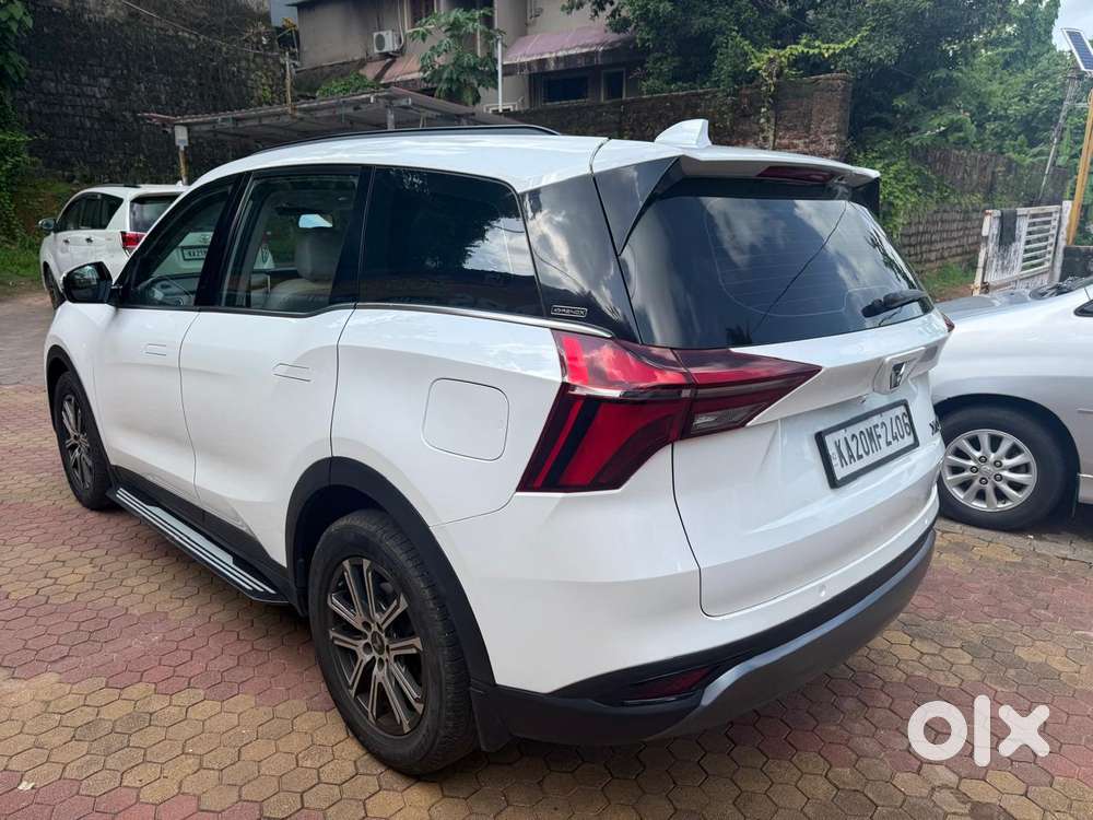 Mahindra Xuv700 2.2 Ax 7 Diesel At Str, 2023, Petrol