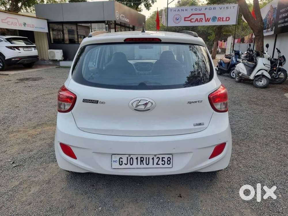 Hyundai Grand I10 1.2 Sportz At, 2016, Cng & Hybrids