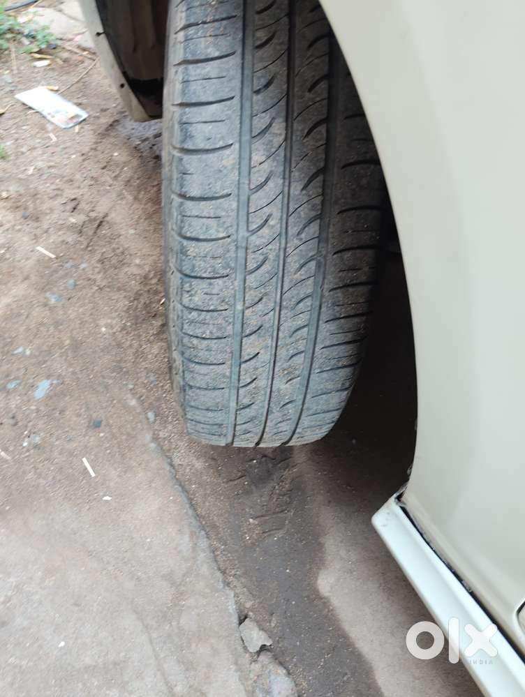 Maruti Suzuki Swift Dzire Zdi Bsiv, 2015, Diesel