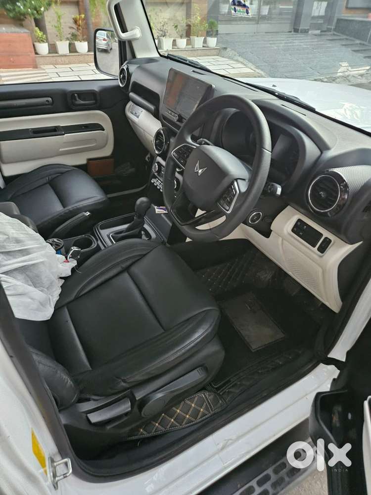 Mahindra Thar Roxx 2025 Petrol