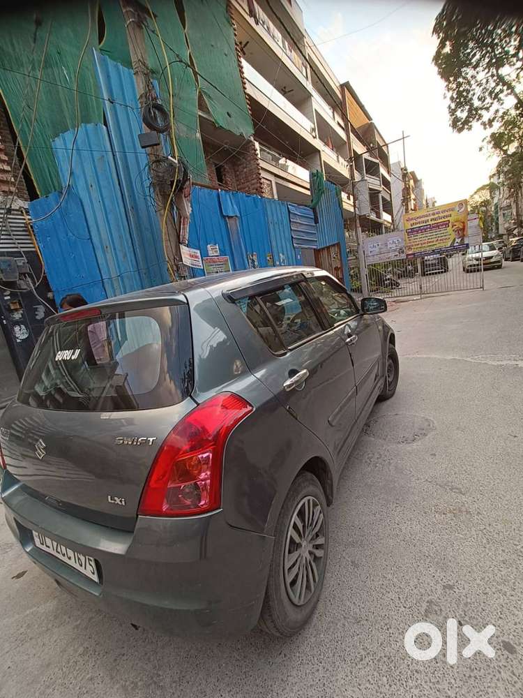 Maruti Suzuki Swift (2011- Petrol) 77k Km (naveen Shahdara-east Delhi)