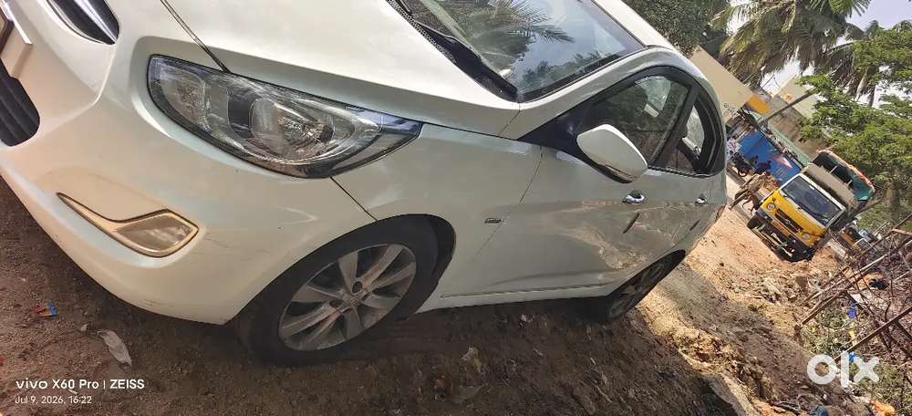 Hyundai Verna 1.6 Sx 2011