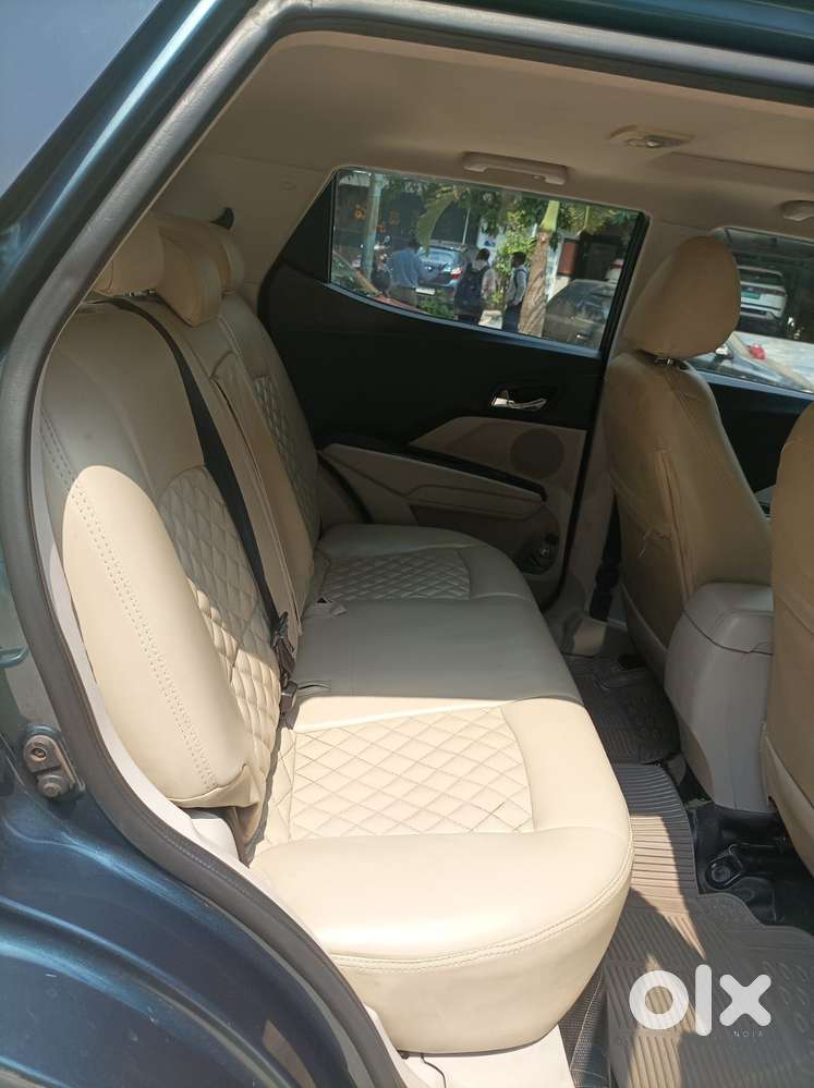 Mahindra Xuv300 W8 (o) 1.5 Diesel Amt, 2018, Diesel