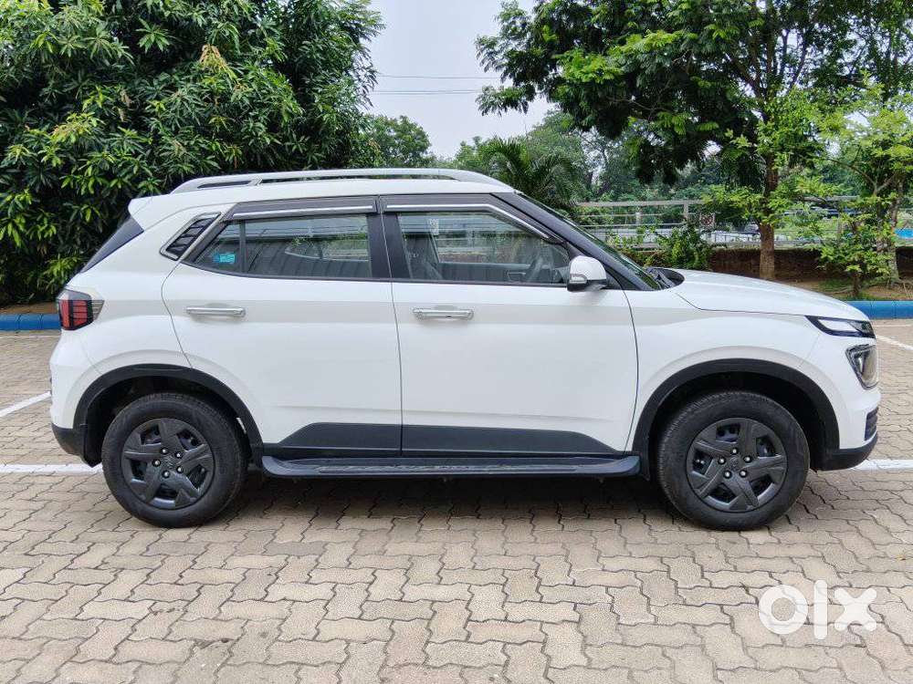 Hyundai Venue S Plus Mt 1.2 Kappa, 2024, Petrol