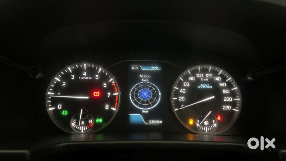 Maruti Suzuki Brezza 1.5 Zxi Plus Smart Hybrid Dual Tone, 2022, Petr..